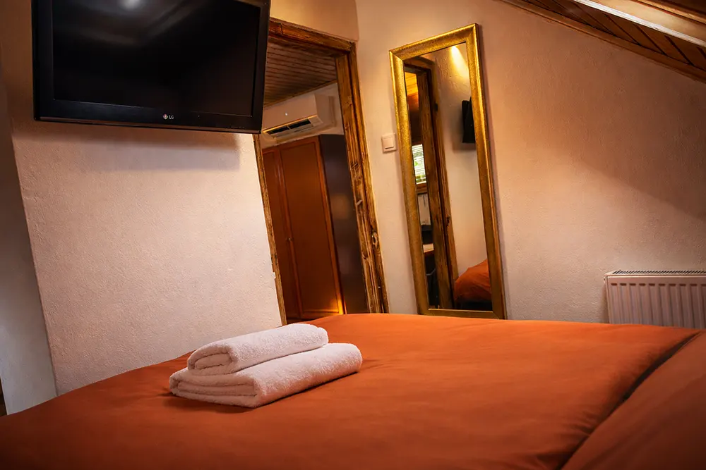 Gondűző Fészek apartman Visegrád - ágy