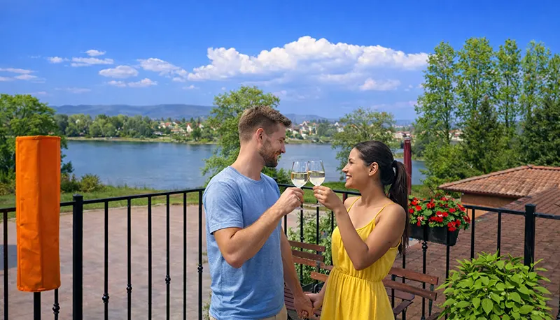 Gondűző fészek - Visegrád - terasz Gondűző fészek - Visegrád - terasz